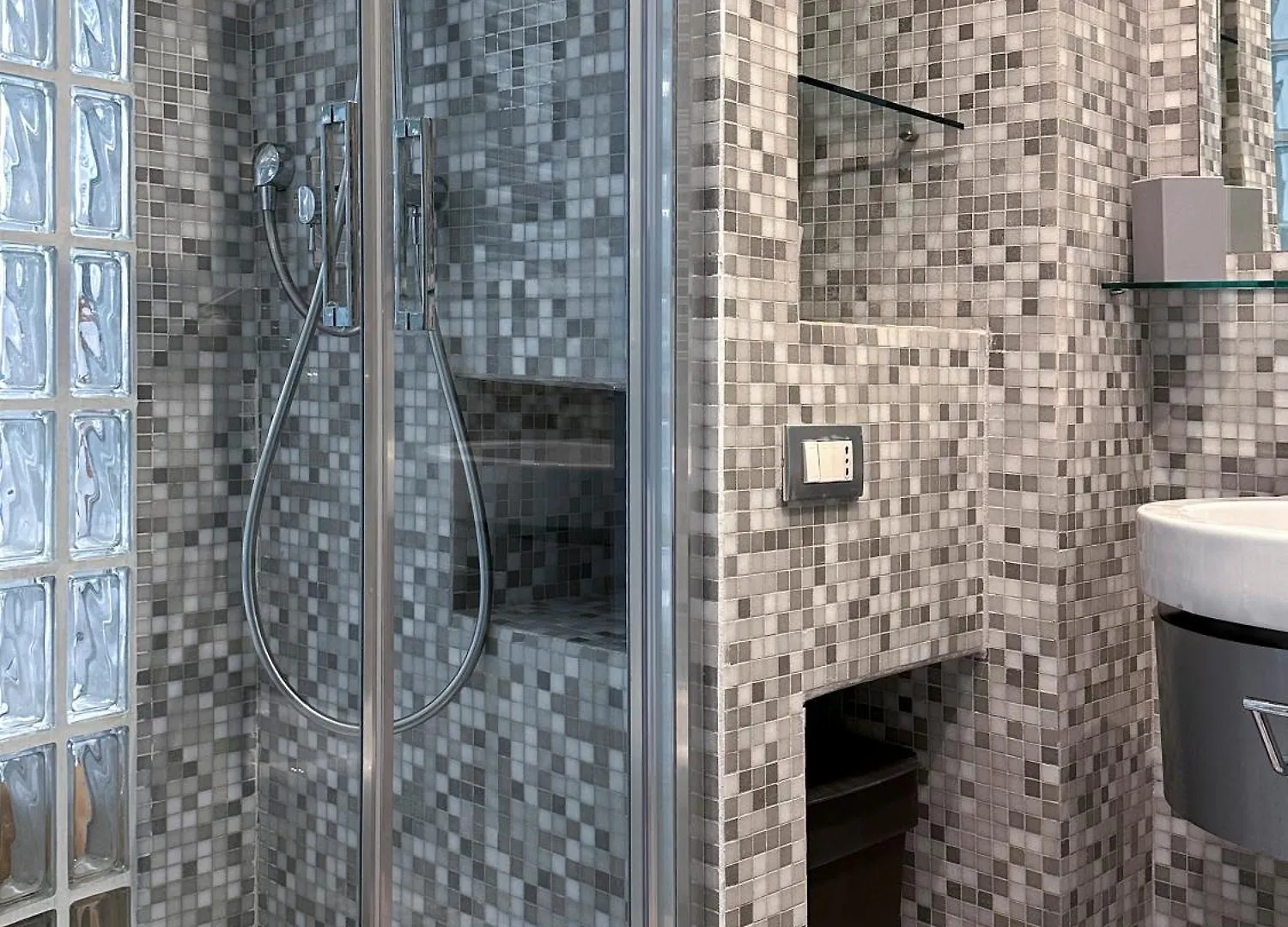 Domus Alexander, Terrace Downtown Apartment Rome 0*,  Italy
